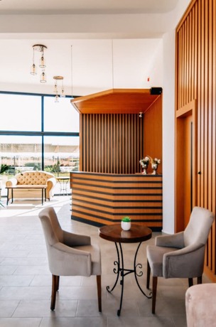 Imagen de los interiores del Hotel Cezar\'s Airport. Foto 6