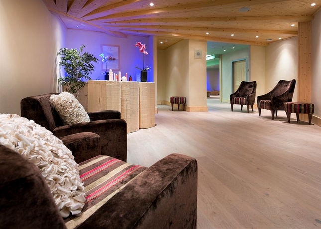 Imagen de los interiores del Hotel Cgh R&eacute;sidences and Spas Le Cristal De L'alpe. Foto 9