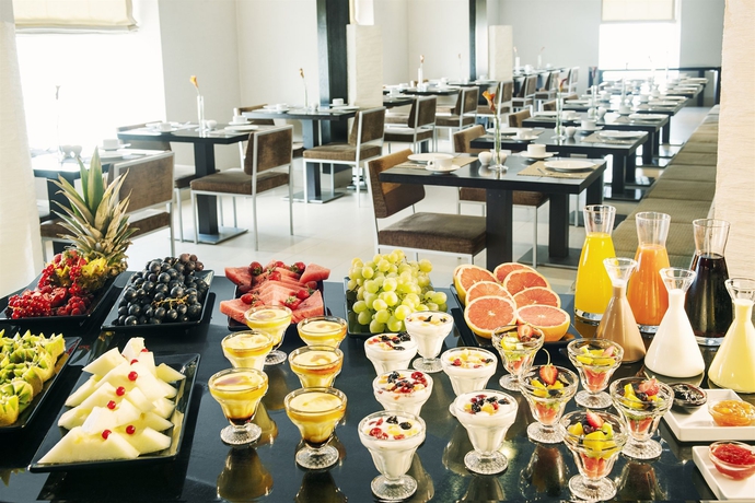 Imagen del bar/restaurante del Hotel Ch Bucharest. Foto 4