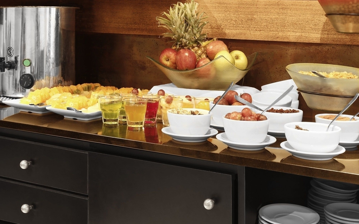 Imagen del bar/restaurante del Hotel Ch Recoleta Suites. Foto 8