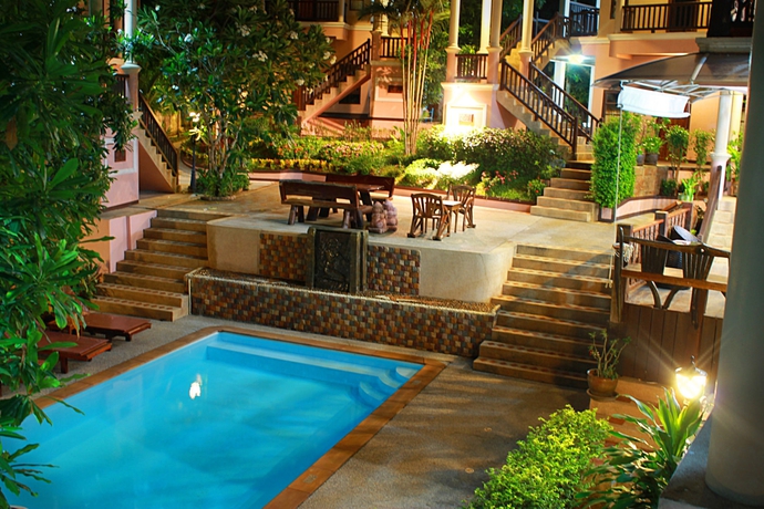 Imagen de la piscina del Hotel Cha Wan Villa Aonang. Foto 12