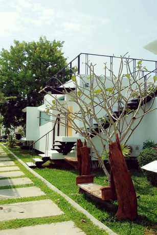 Imagen de los exteriores del Hotel Cha-am Eco Camp. Foto 11