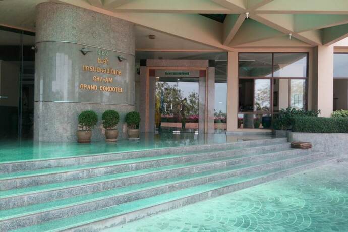 Imagen general del Hotel Cha-am Grand Condotel. Foto 17