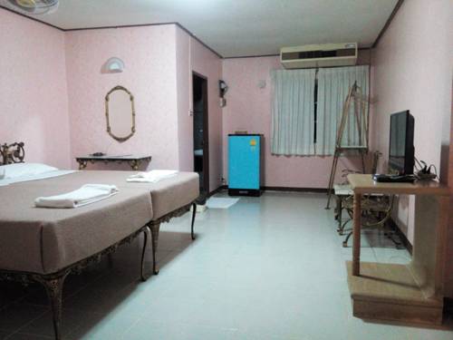 Imagen de la habitación del Hotel Cha-am Royal Beach. Foto 8