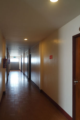 Imagen de los exteriores del Hotel Chaam Villa Sun. Foto 11