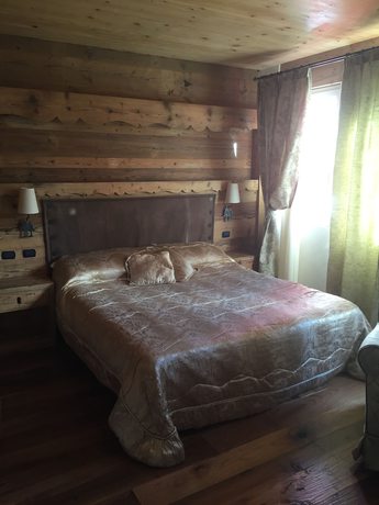 Imagen de la habitación del Hotel Chaberton. Foto 3