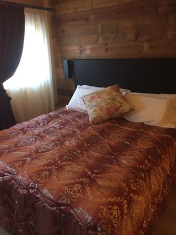 Imagen de la habitación del Hotel Chaberton. Foto 4