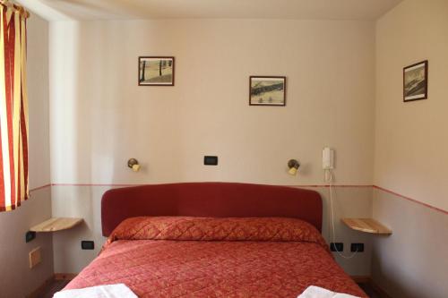 Imagen de la habitación del Hotel Chacaril. Foto 10