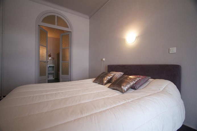 Imagen de la habitación del Hotel Chachacha. Foto 8