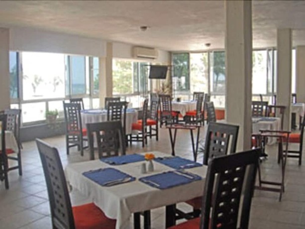 Imagen del bar/restaurante del Hotel Chachalacas. Foto 5