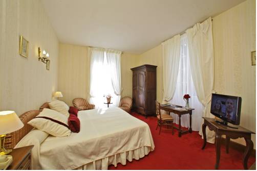 Imagen de la habitación del Hotel Ch&acirc;teau Bellevue, CAZAUBON. Foto 6