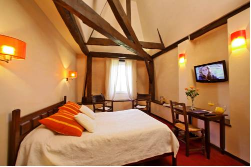 Imagen de la habitación del Hotel Ch&acirc;teau Bellevue, CAZAUBON. Foto 16