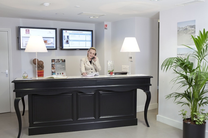 Imagen de los interiores del Hotel Château Belmont Tours By The Crest Collection. Foto 17