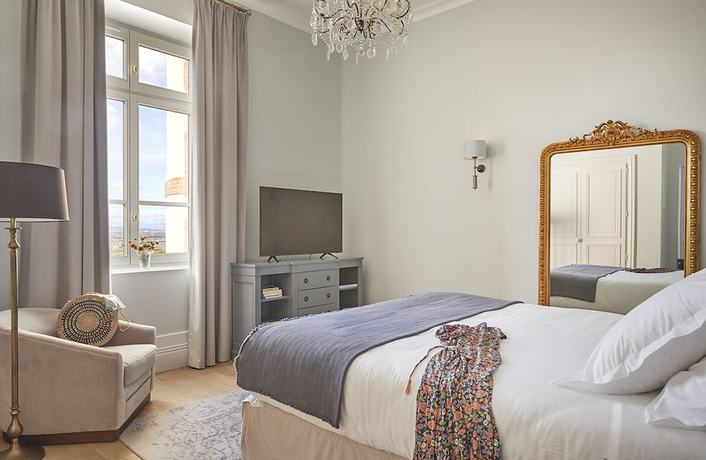 Imagen de la habitación del Hotel Château Capitoul. Foto 18