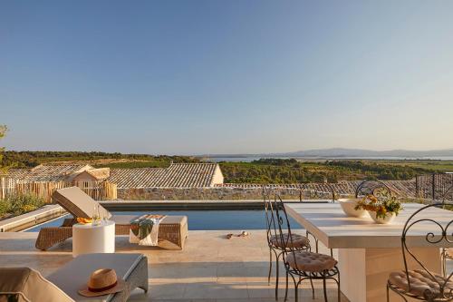Imagen de la habitación del Hotel Ch&acirc;teau Capitoul, NARBONNE. Foto 16