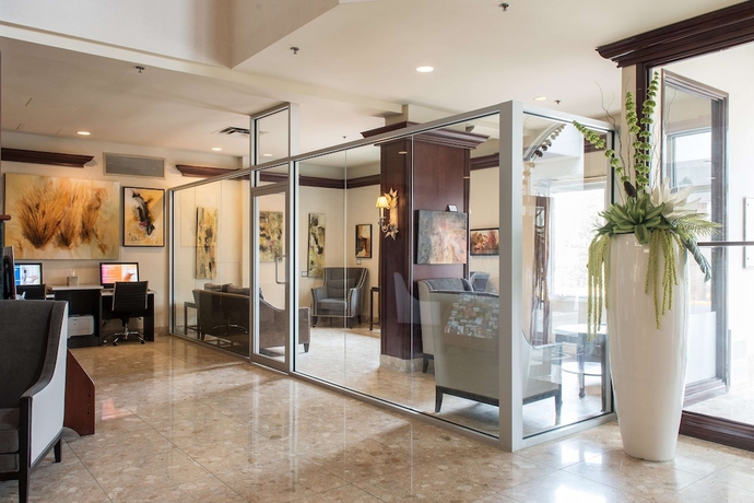 Imagen de los interiores del Hotel Ch&acirc;teau Cartier and Resort, Ascend Collection. Foto 18