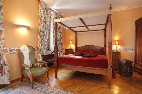 Imagen de la habitación del Hotel Ch&acirc;teau Chapeau Cornu. Foto 7