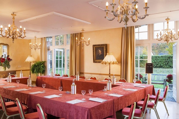 Imagen de los interiores del Hotel Château D'artigny. Foto 8