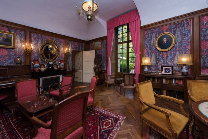 Imagen del bar/restaurante del Hotel Ch&acirc;teau D'ayres. Foto 3