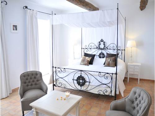 Imagen de la habitación del Hotel Château De Berne. Foto 8