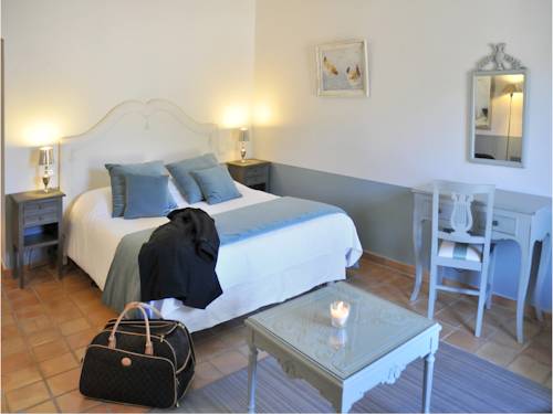 Imagen de la habitación del Hotel Château De Berne. Foto 14