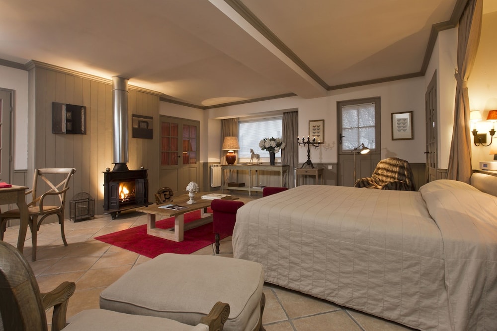 Imagen de la habitación del Hotel Ch&acirc;teau De Courban and Spa Nuxe. Foto 3