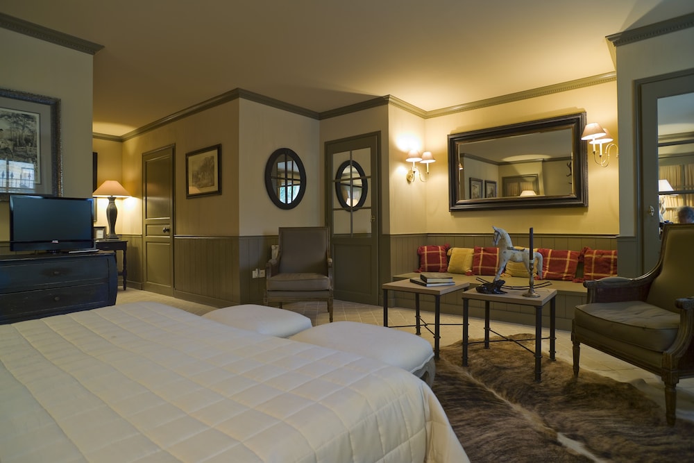 Imagen de la habitación del Hotel Ch&acirc;teau De Courban and Spa Nuxe. Foto 9