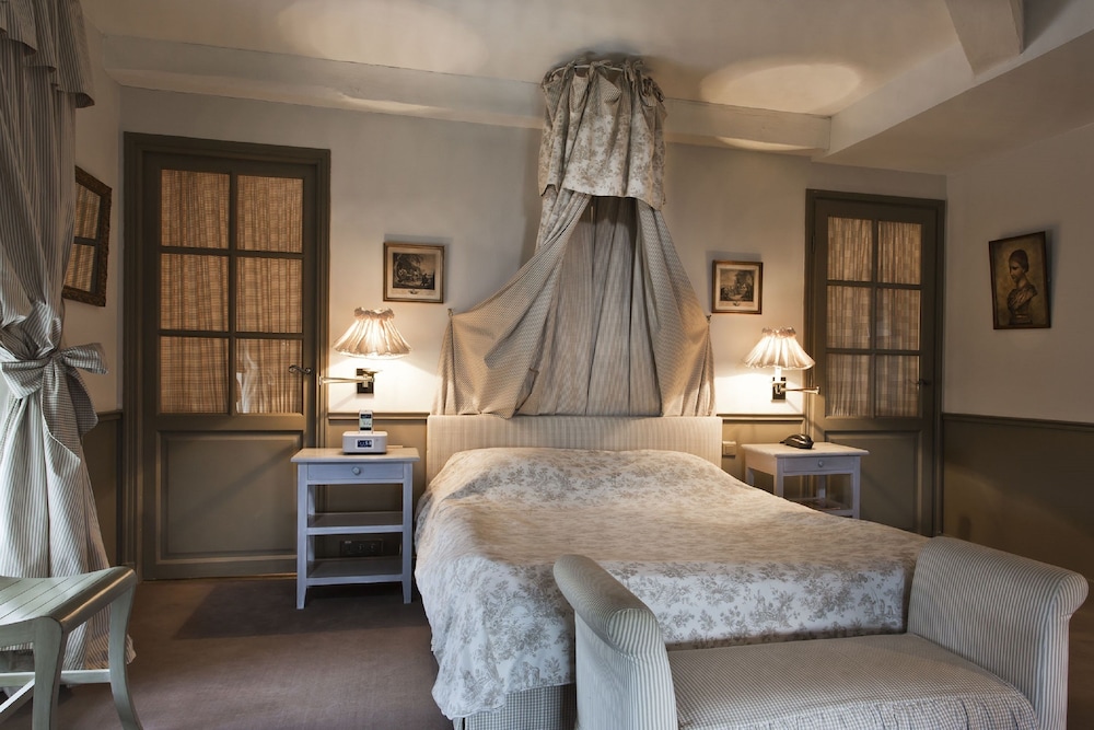 Imagen de la habitación del Hotel Ch&acirc;teau De Courban and Spa Nuxe. Foto 16