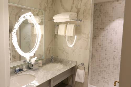 Imagen de la habitación del Hotel Ch&acirc;teau De Drudas. Foto 14
