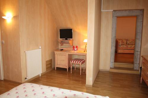 Imagen de la habitación del Hotel Château De Fontanges. Foto 4