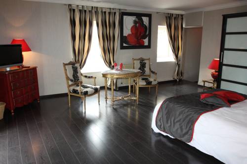 Imagen de la habitación del Hotel Château De Fontanges. Foto 7