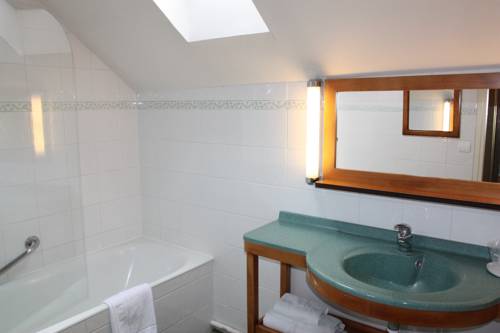 Imagen de la habitación del Hotel Château De Fontanges. Foto 16