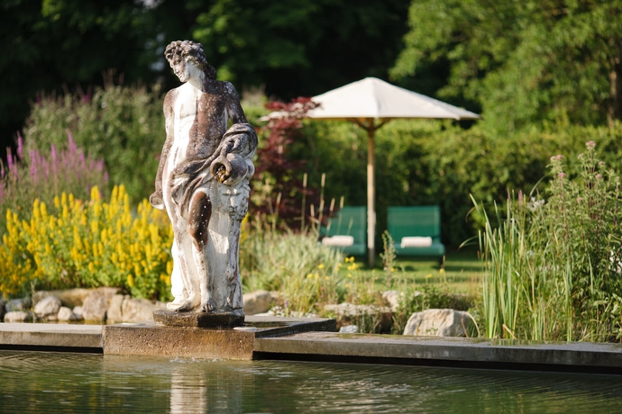 Imagen de la piscina del Hotel Château De Germigney. Foto 13