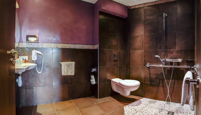 Imagen de la habitación del Hotel Ch&acirc;teau De La Falque, The Originals Relais (relais Du Silence). Foto 4