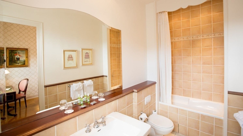 Imagen de la habitación del Hotel Château De La Tour, Gouvieux. Foto 18