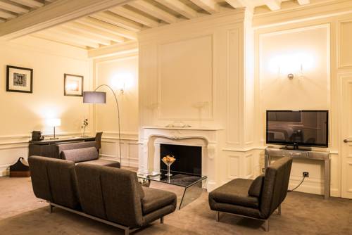 Imagen de la habitación del Hotel Ch&acirc;teau De Lacan. Foto 7