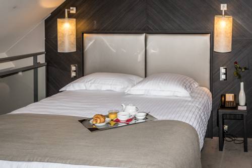 Imagen de la habitación del Hotel Ch&acirc;teau De Lacan. Foto 10