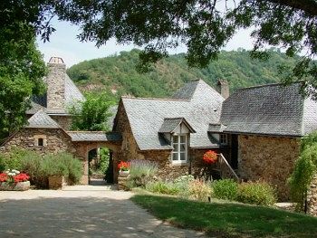 Imagen de los exteriores del Hotel Ch&acirc;teau De Longcol. Foto 8