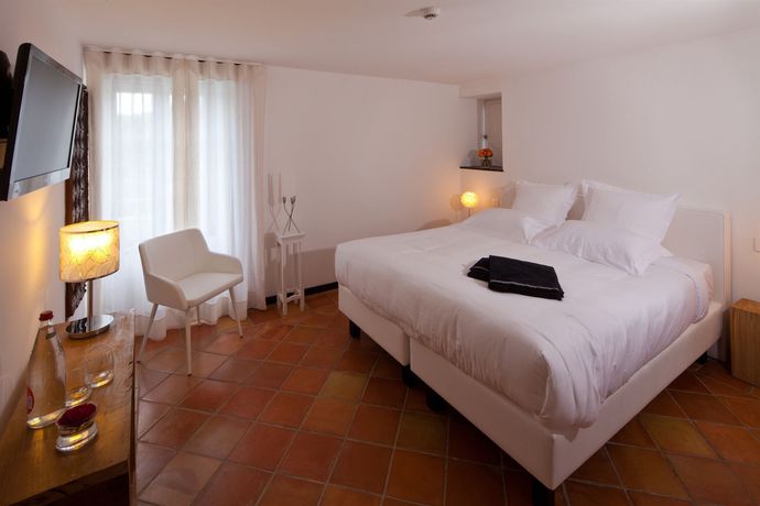 Imagen de los interiores del Hotel Ch&acirc;teau De Longcol. Foto 11