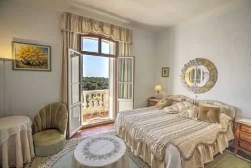 Imagen de la habitación del Hotel Ch&acirc;teau De Me&iuml;-l&eacute;s&eacute;. Foto 10