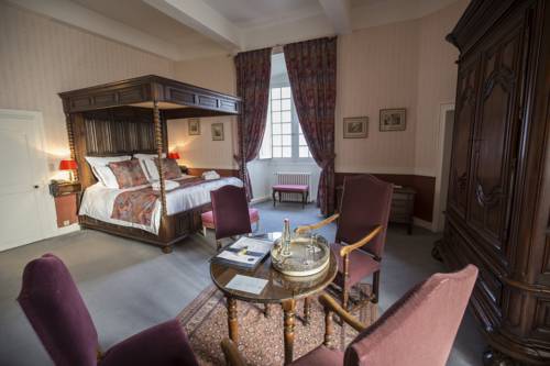 Imagen de la habitación del Hotel Ch&acirc;teau De Mercu&egrave;s. Foto 5