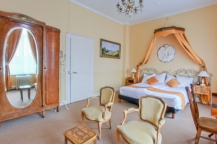 Imagen de la habitación del Hotel Ch&acirc;teau De Moulin Le Comte. Foto 14