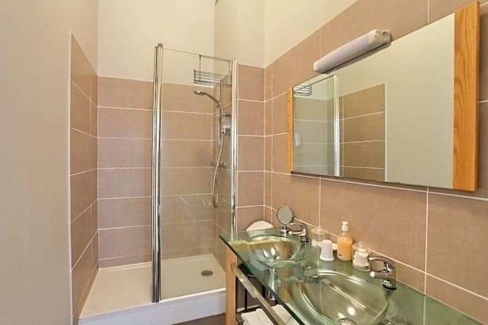 Imagen de la habitación del Hotel Ch&acirc;teau De Moulin Le Comte. Foto 18