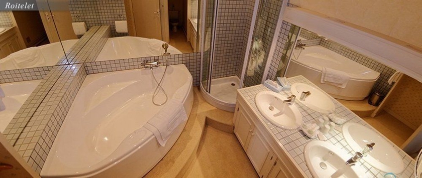 Imagen de la habitación del Hotel Ch&acirc;teau De Nieuil. Foto 4