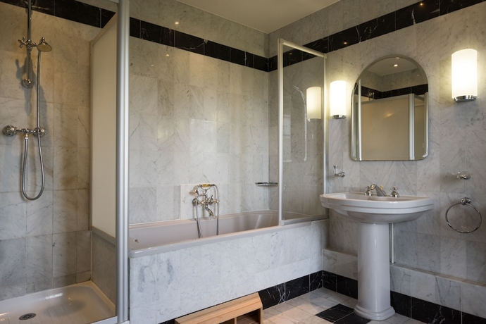 Imagen de la habitación del Hotel Château De Pizay. Foto 9