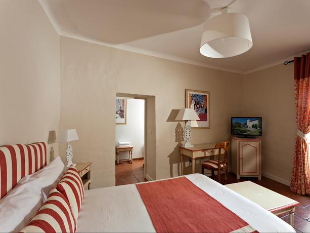 Imagen de la habitación del Hotel Château De Siran. Foto 4
