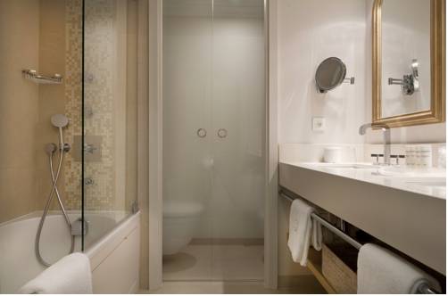 Imagen de la habitación del Hotel Ch&acirc;teau De Valmer. Foto 8