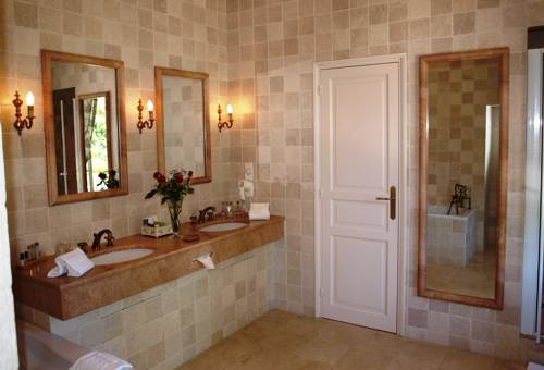 Imagen de la habitación del Hotel Ch&acirc;teau De Vault De Lugny. Foto 4