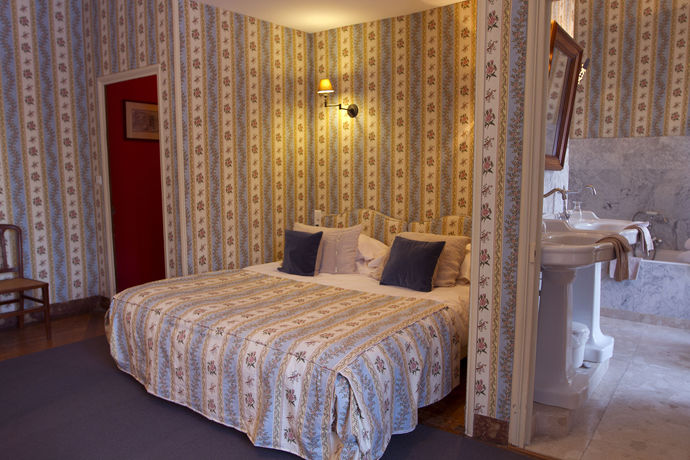 Imagen de los exteriores del Hotel Ch&acirc;teau Des Briotti&egrave;res. Foto 11