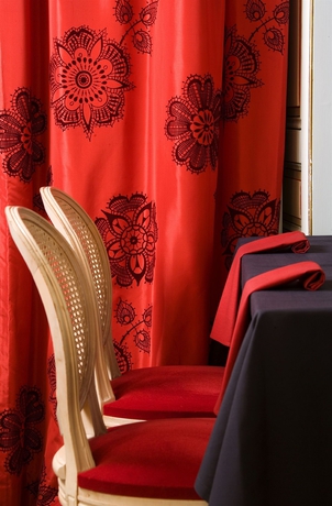 Imagen del bar/restaurante del Hotel Château Des Sept Tours. Foto 2